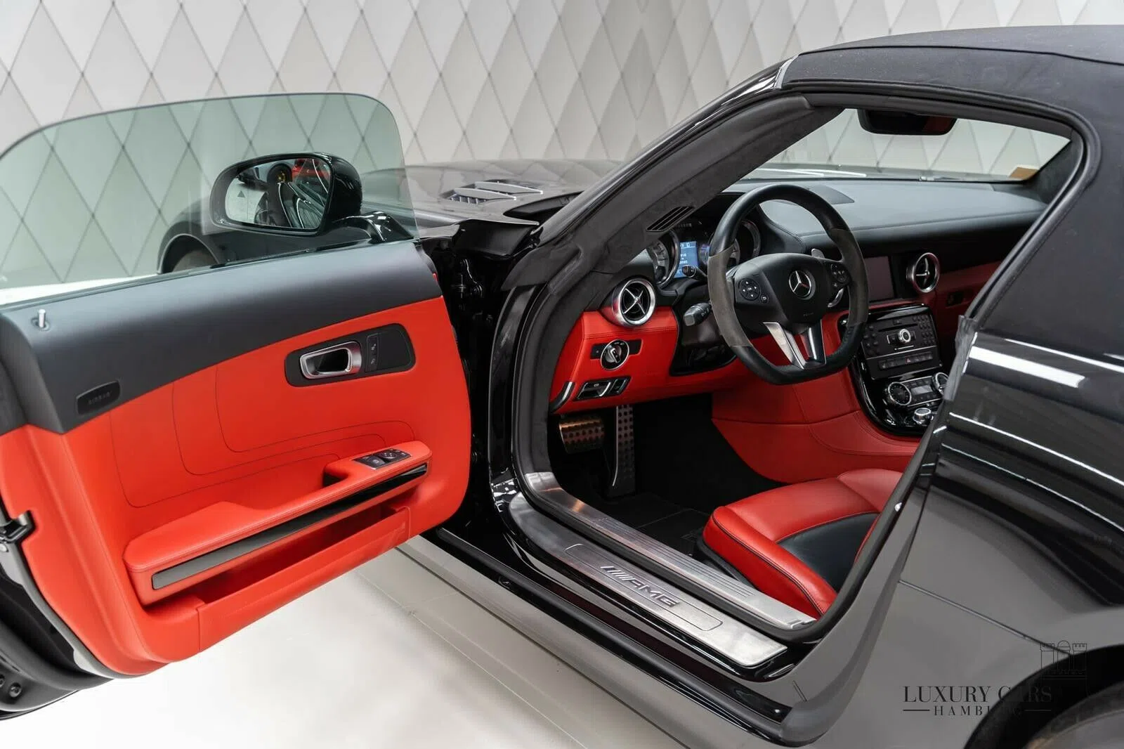 2012 Mercedes-Benz SLS AMG Roadster interior