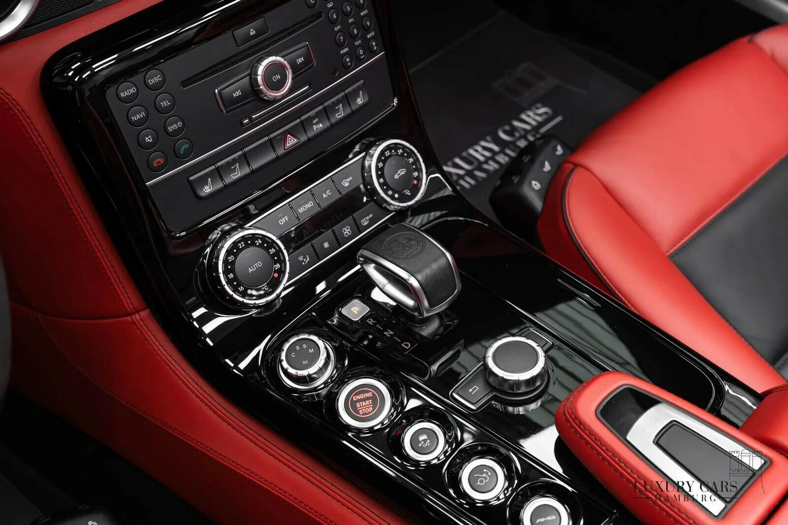 2012 Mercedes-Benz SLS AMG Roadster interior, center console