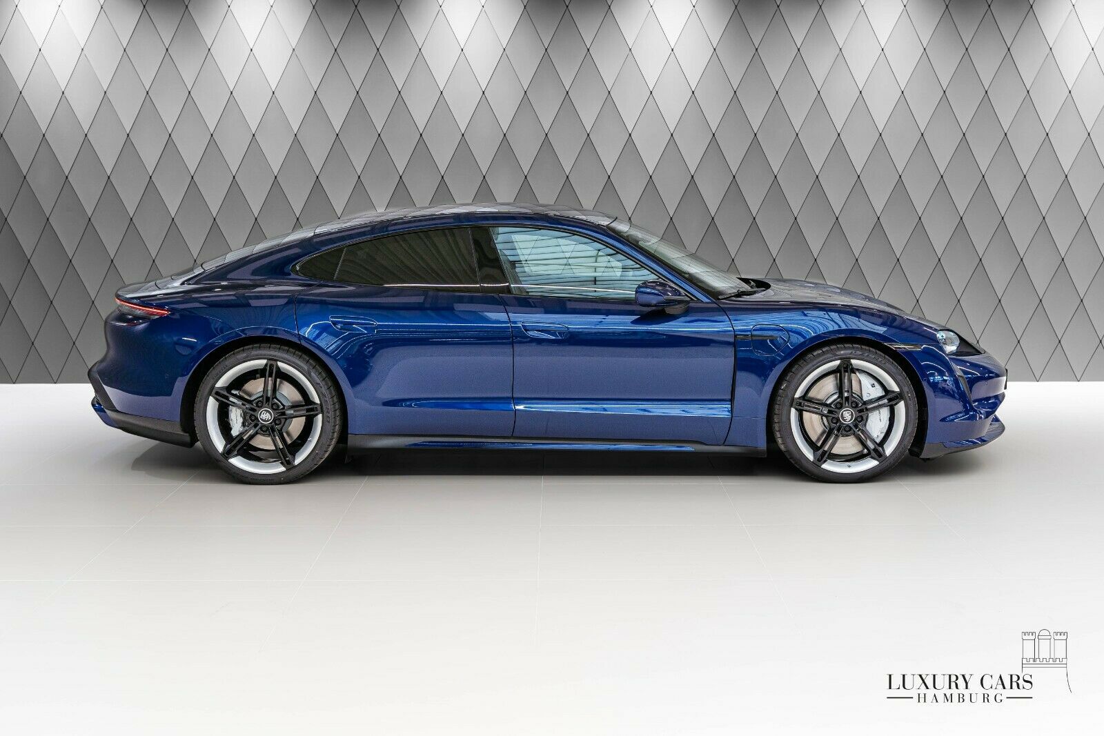 2020 Porsche Taycan Turbo