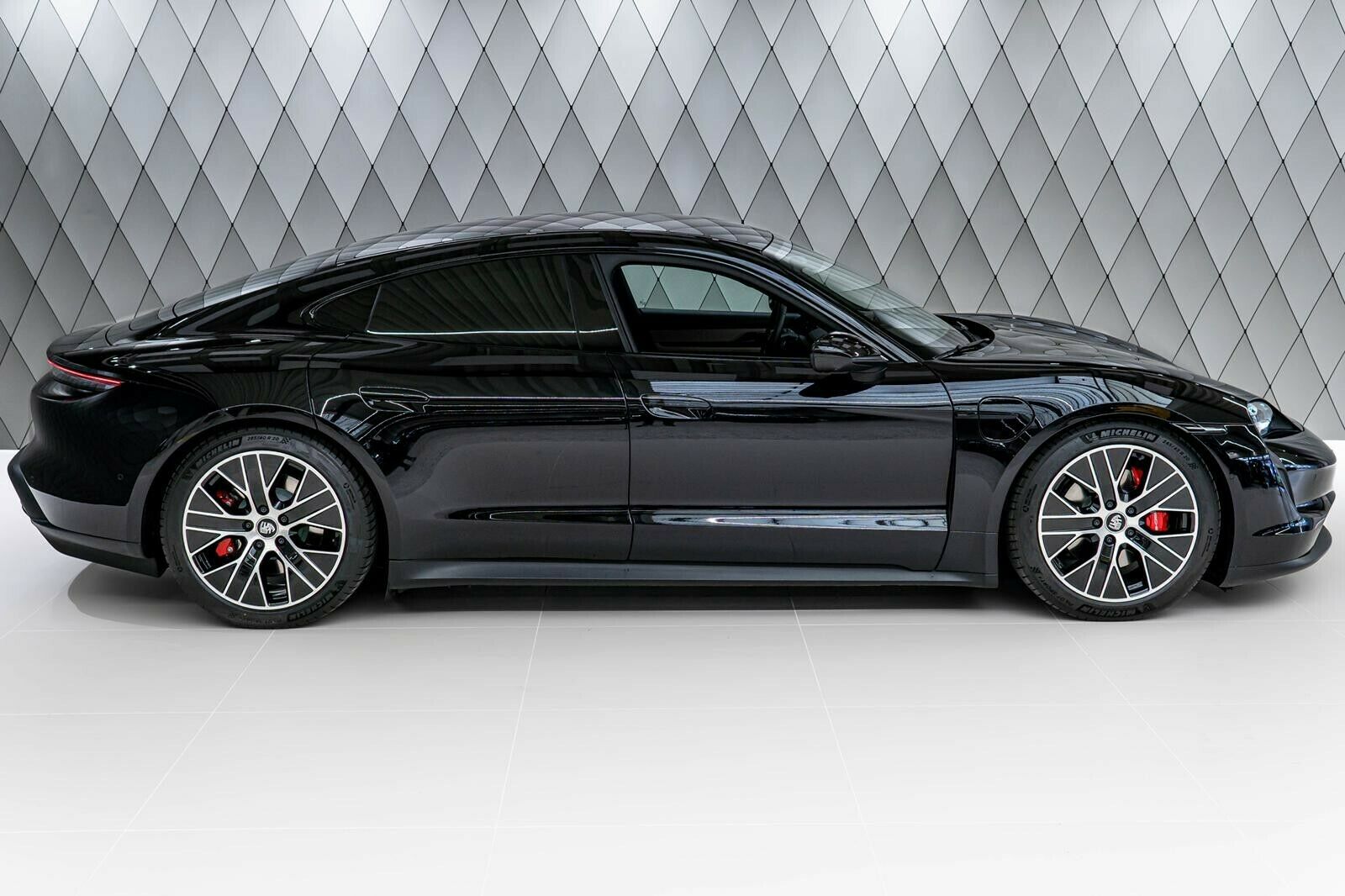 2020 Porsche Taycan 4S