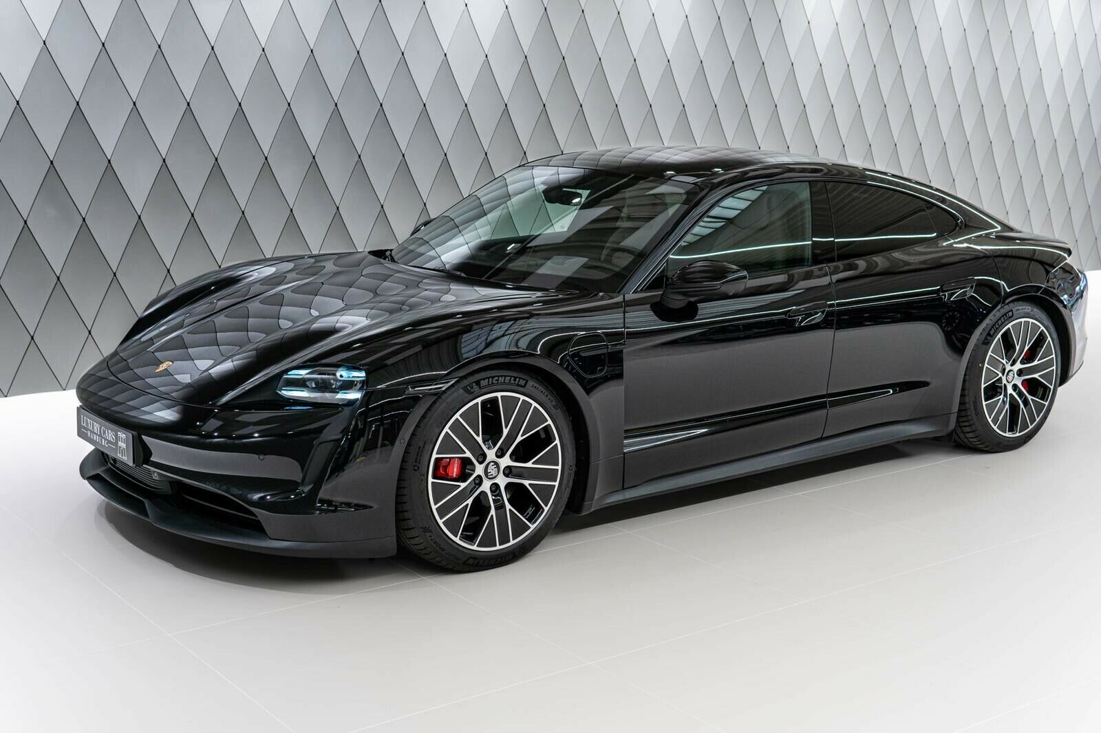 2020 Porsche Taycan 4S, 2/20