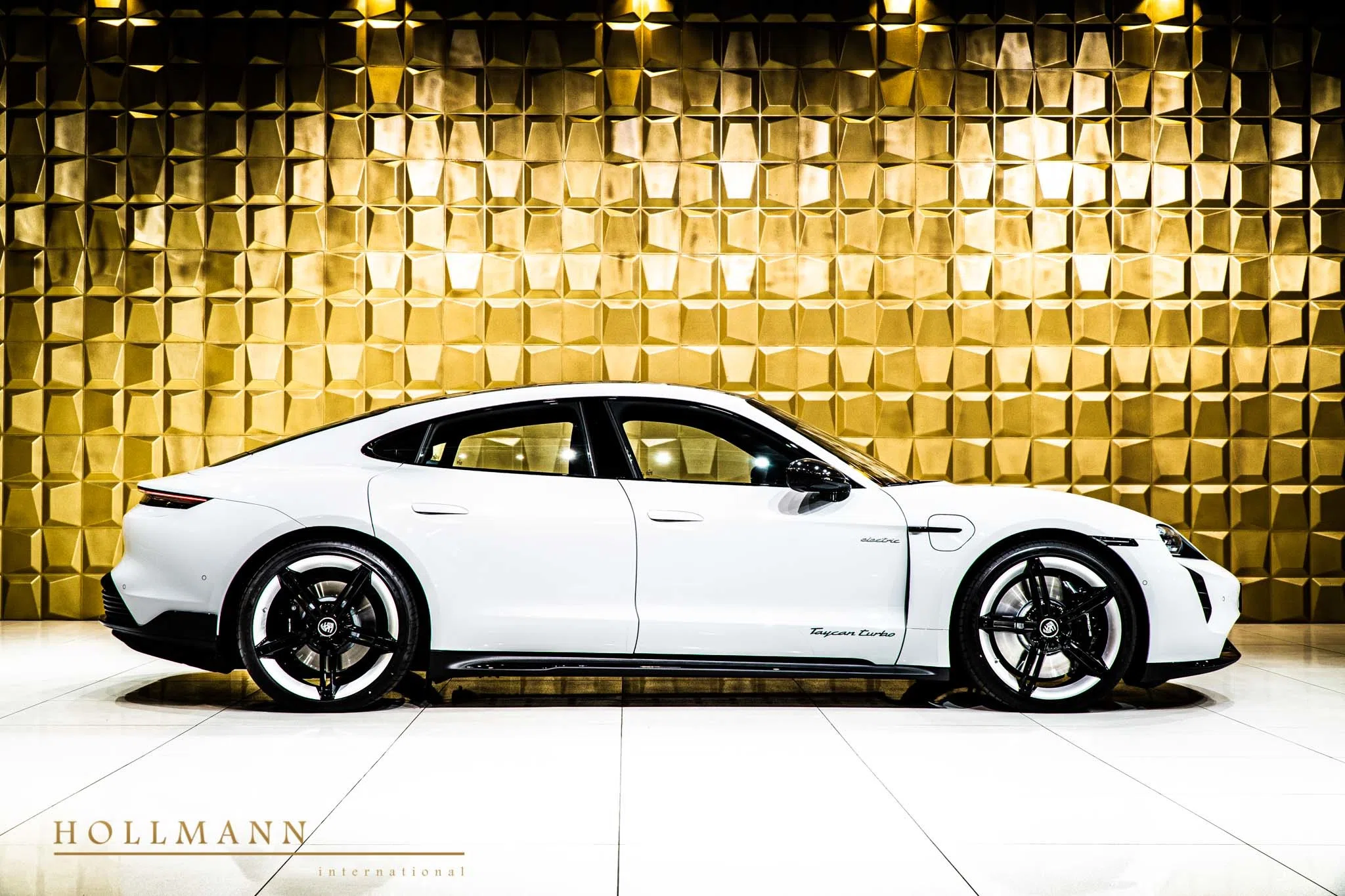 2020 Porsche Taycan Turbo
