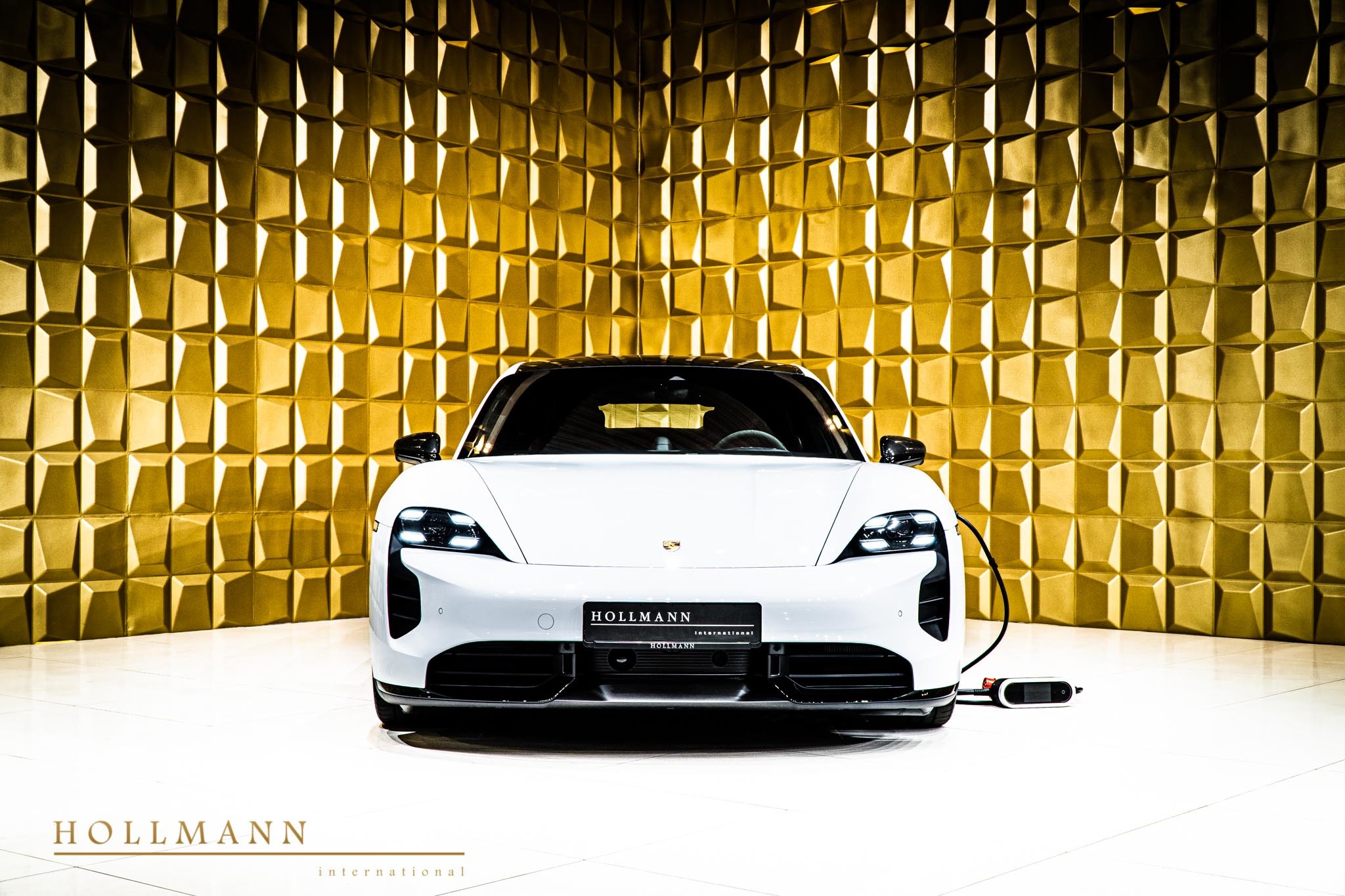 2020 Porsche Taycan Turbo, 7/20
