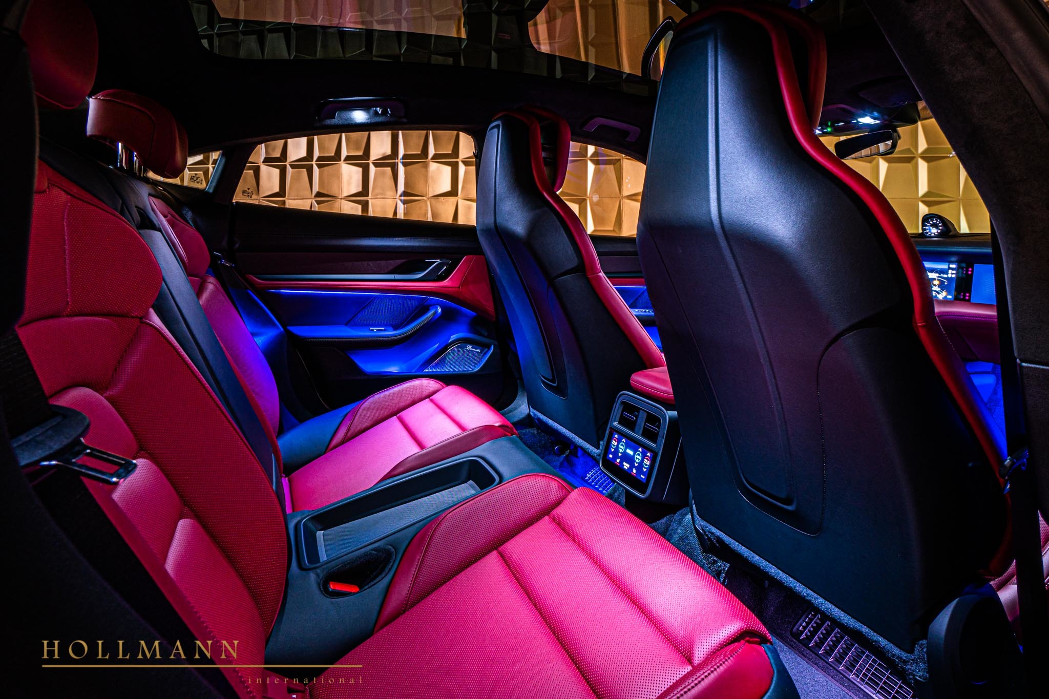 2020 Porsche Taycan Turbo, 17/20