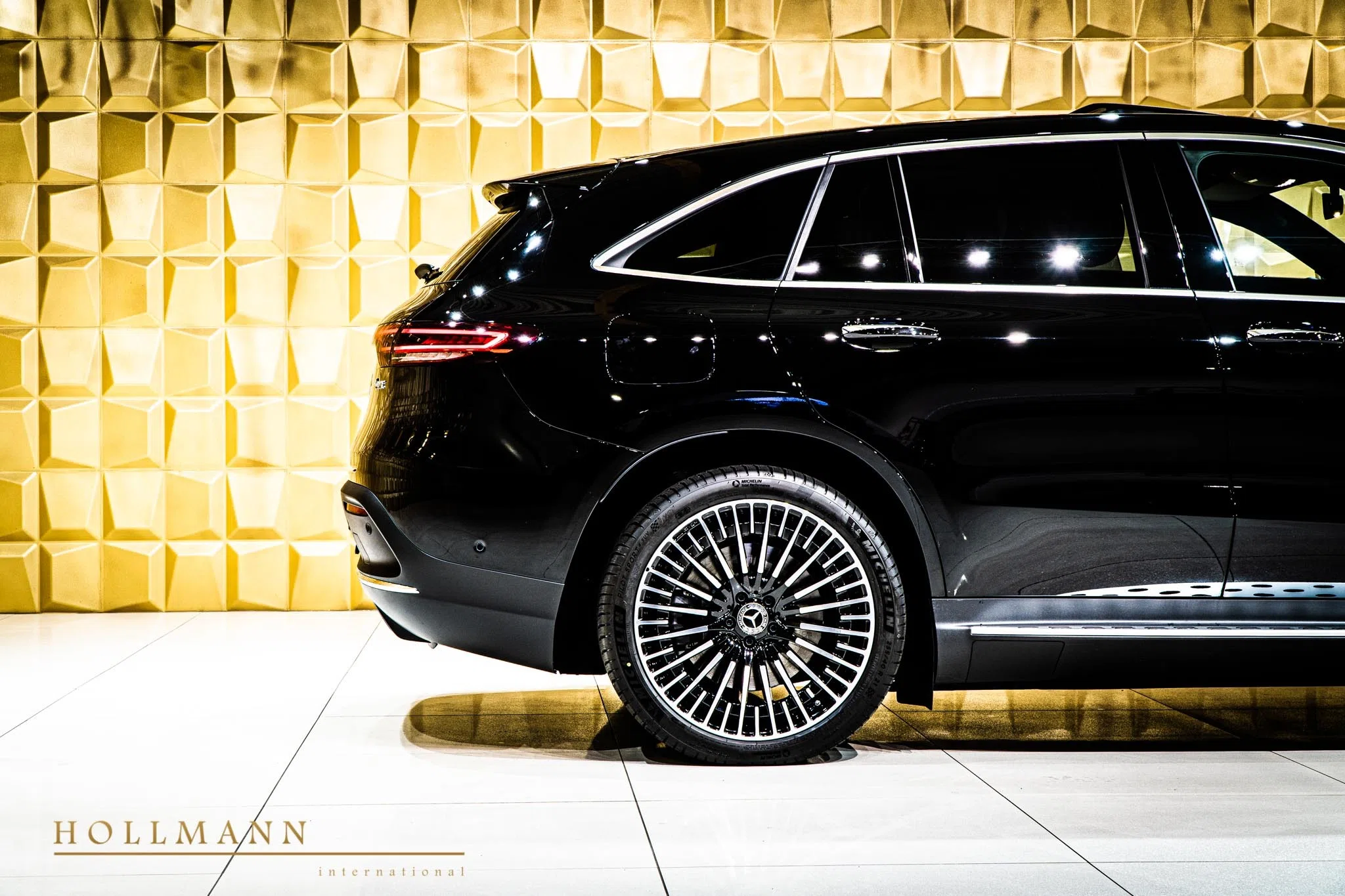 2020 Mercedes-Benz EQC 400 4Matic for sale, exterior, Black