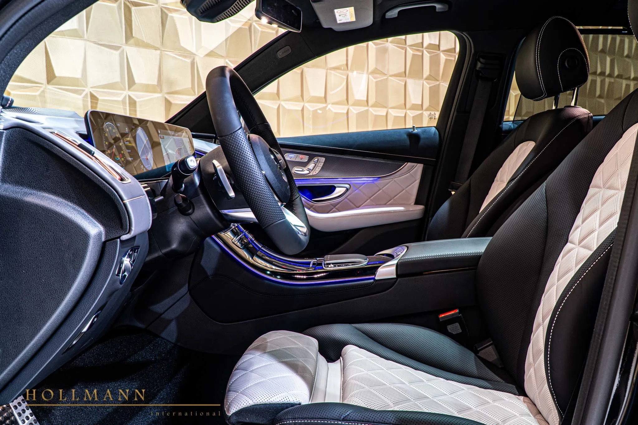 2020 Mercedes-Benz EQC 400 4Matic interior