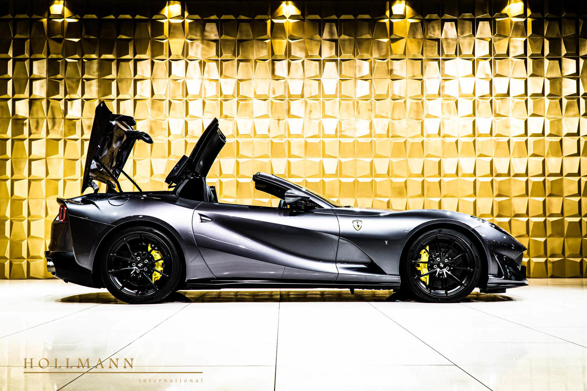 2020 Ferrari 812 GTS