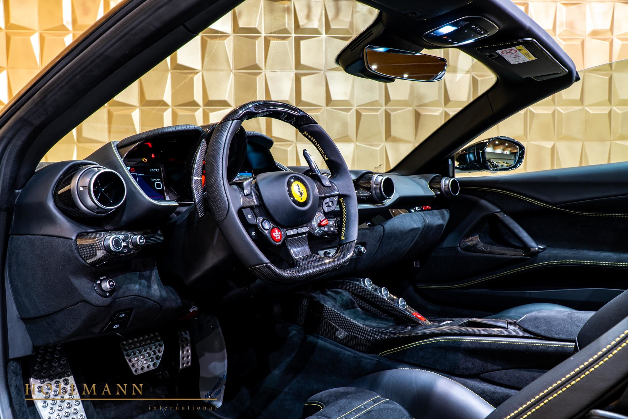 2020 Ferrari 812 GTS, 6/14