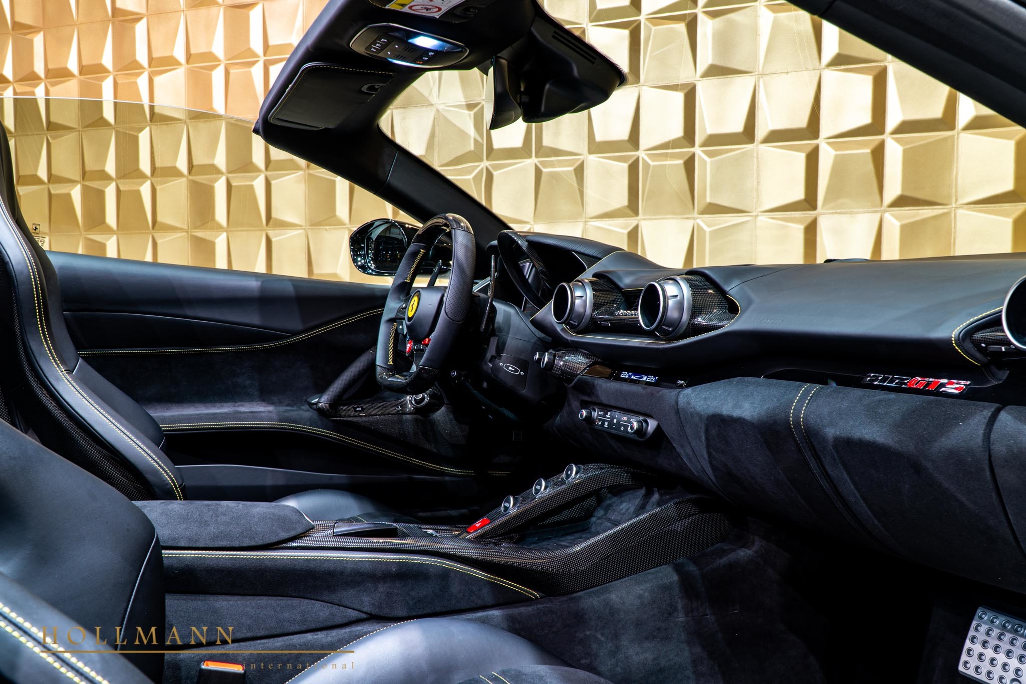 2020 Ferrari 812 GTS, 7/14
