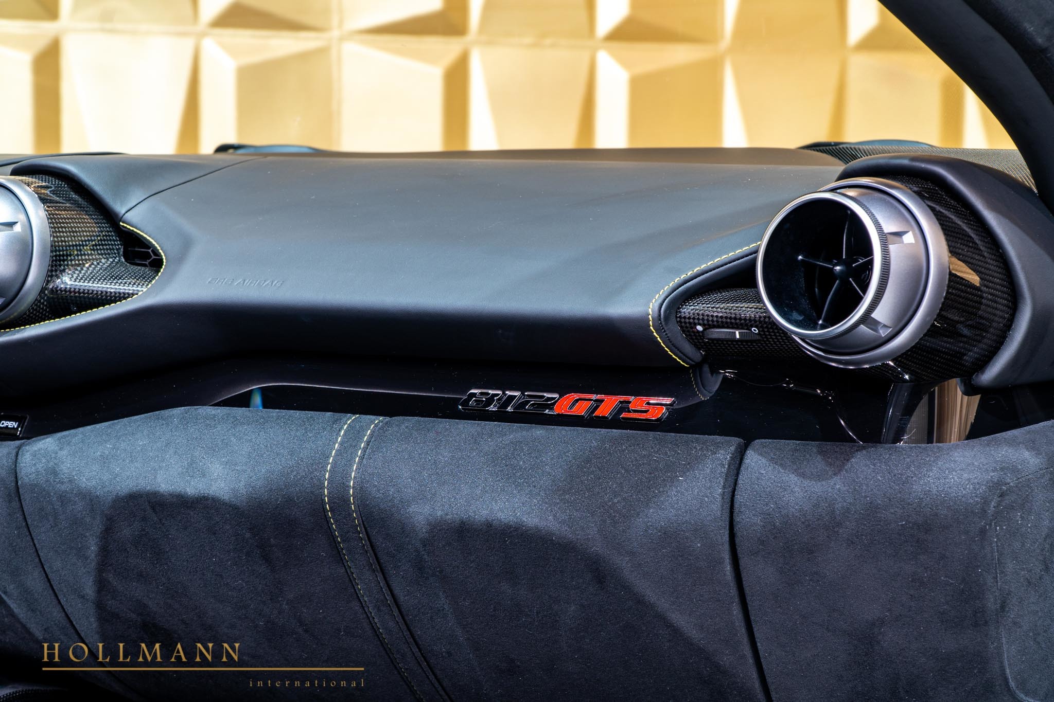 2020 Ferrari 812 GTS, 9/14
