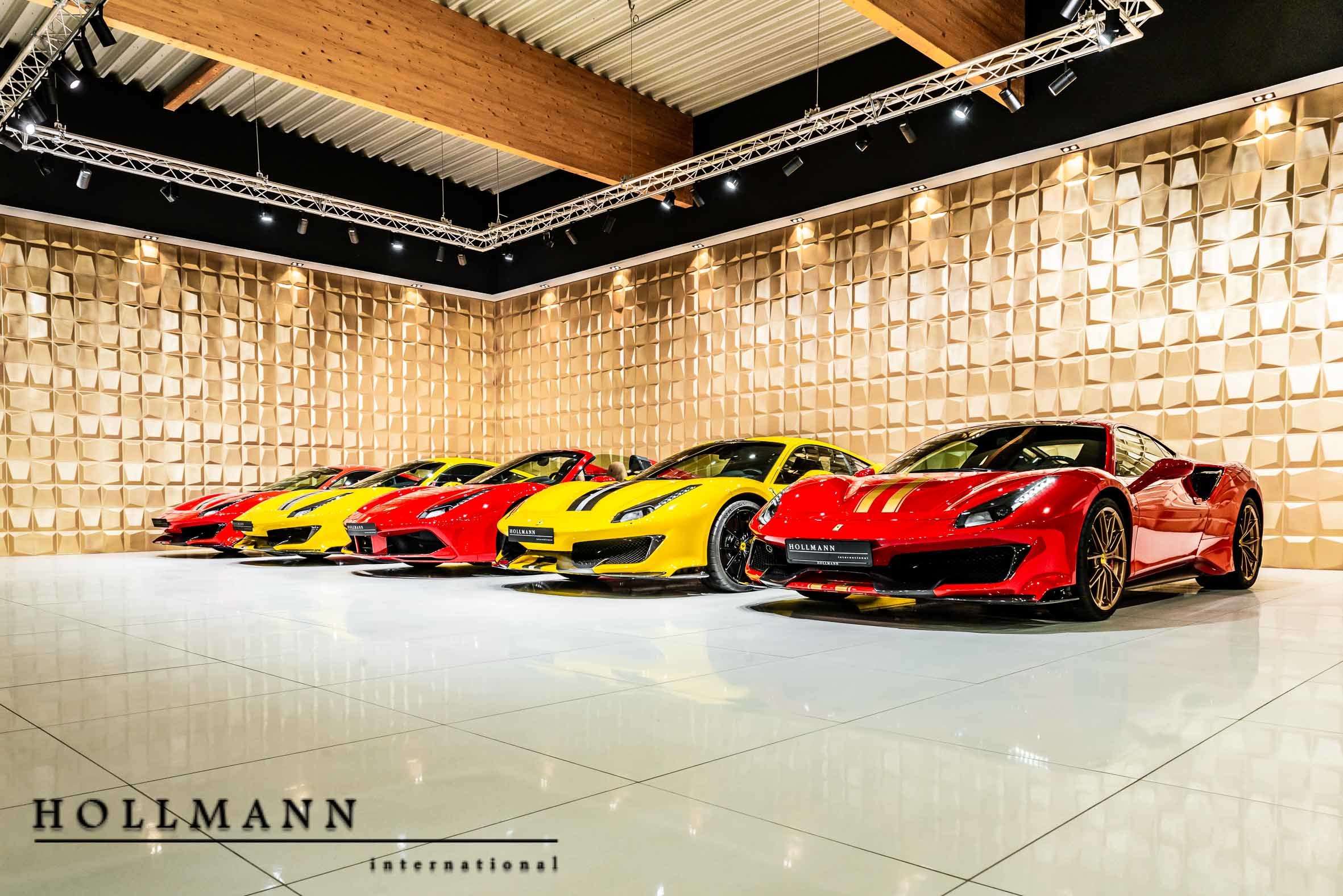 2020 Ferrari 812 GTS, 11/14