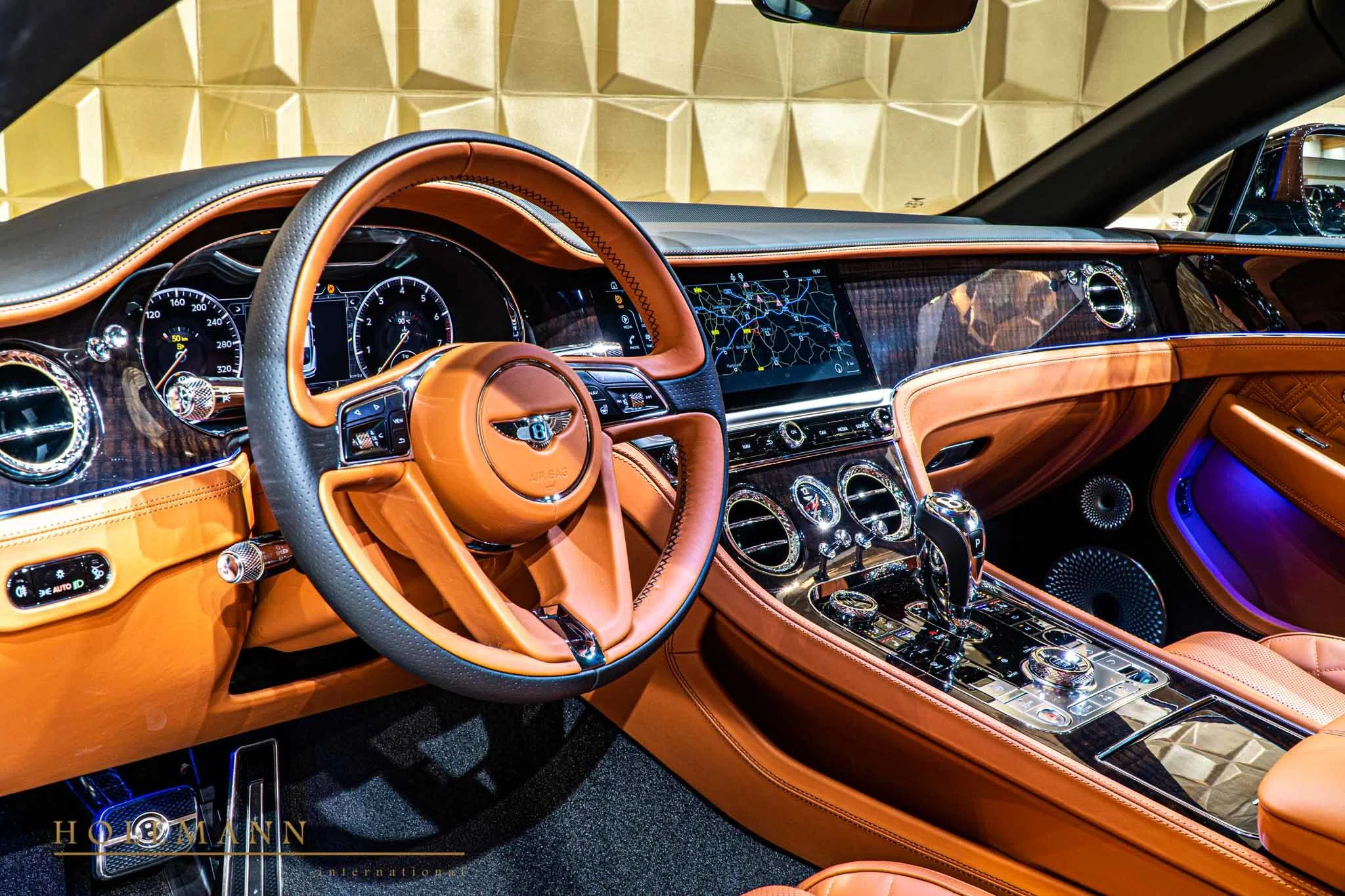 2020 Bentley Continental GT interior, dashboard, Newmarket Tan and Beluga split