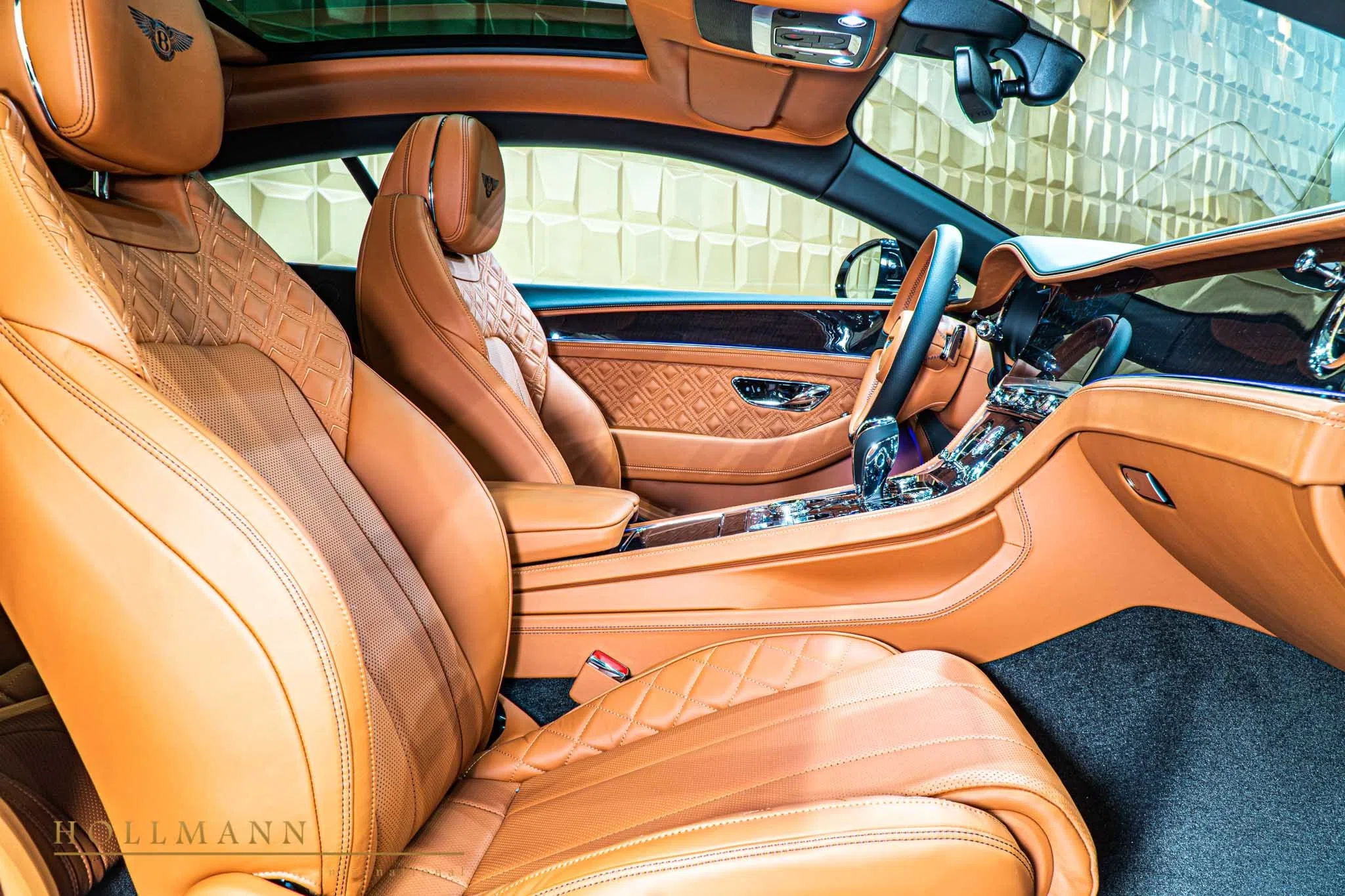 2020 Bentley Continental GT interior, seats, Newmarket Tan and Beluga split