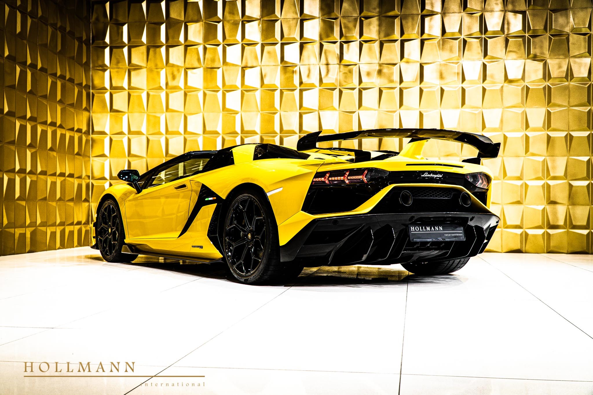 2020 Lamborghini Aventador SVJ Roadster, 5/20