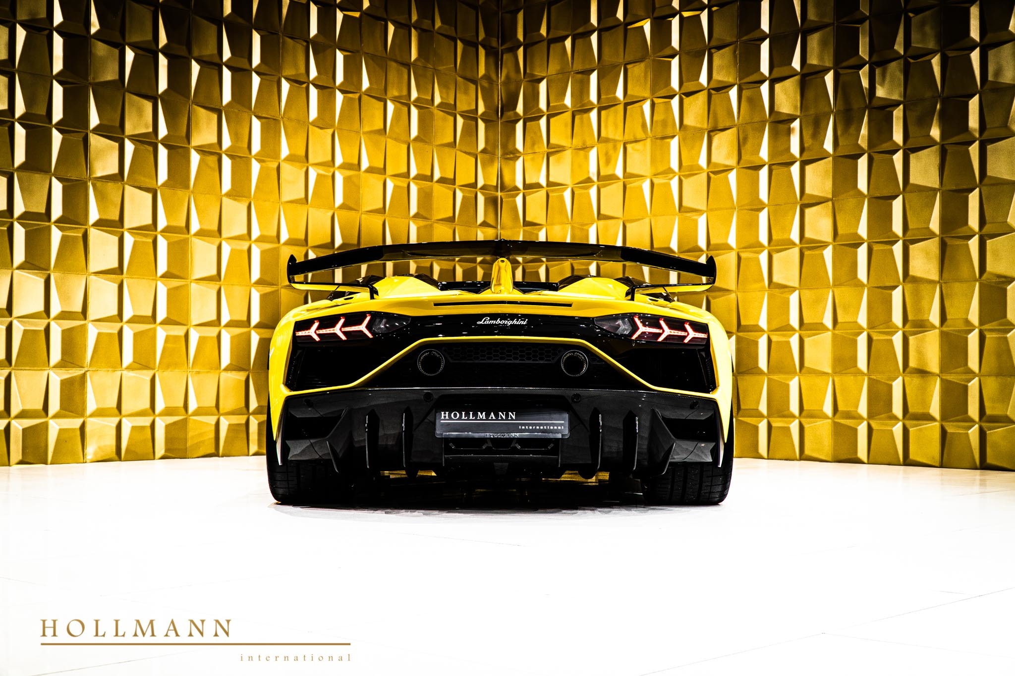 2020 Lamborghini Aventador SVJ Roadster, 6/20