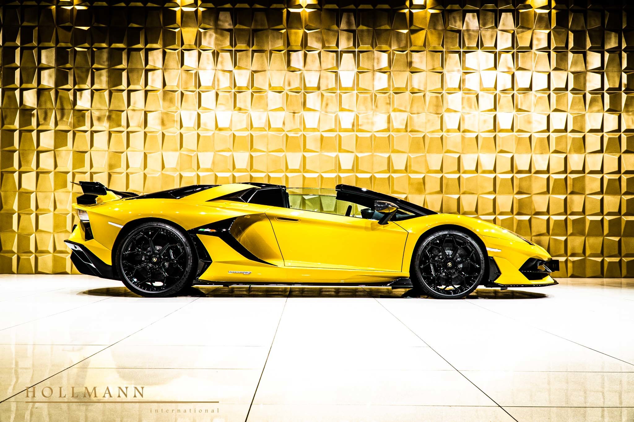 2020 Lamborghini Aventador SVJ Roadster, 10/20
