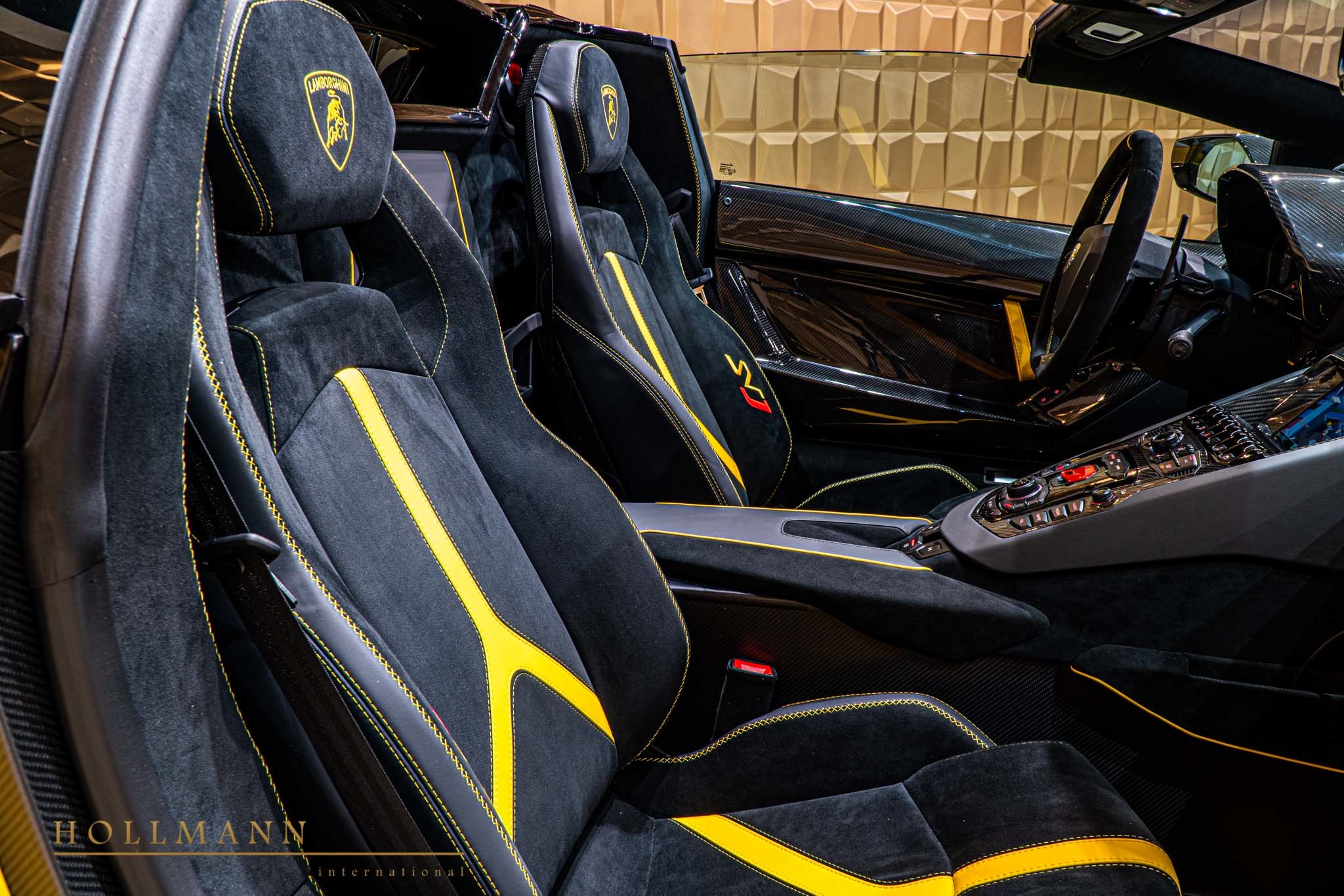 2020 Lamborghini Aventador SVJ Roadster, 18/20