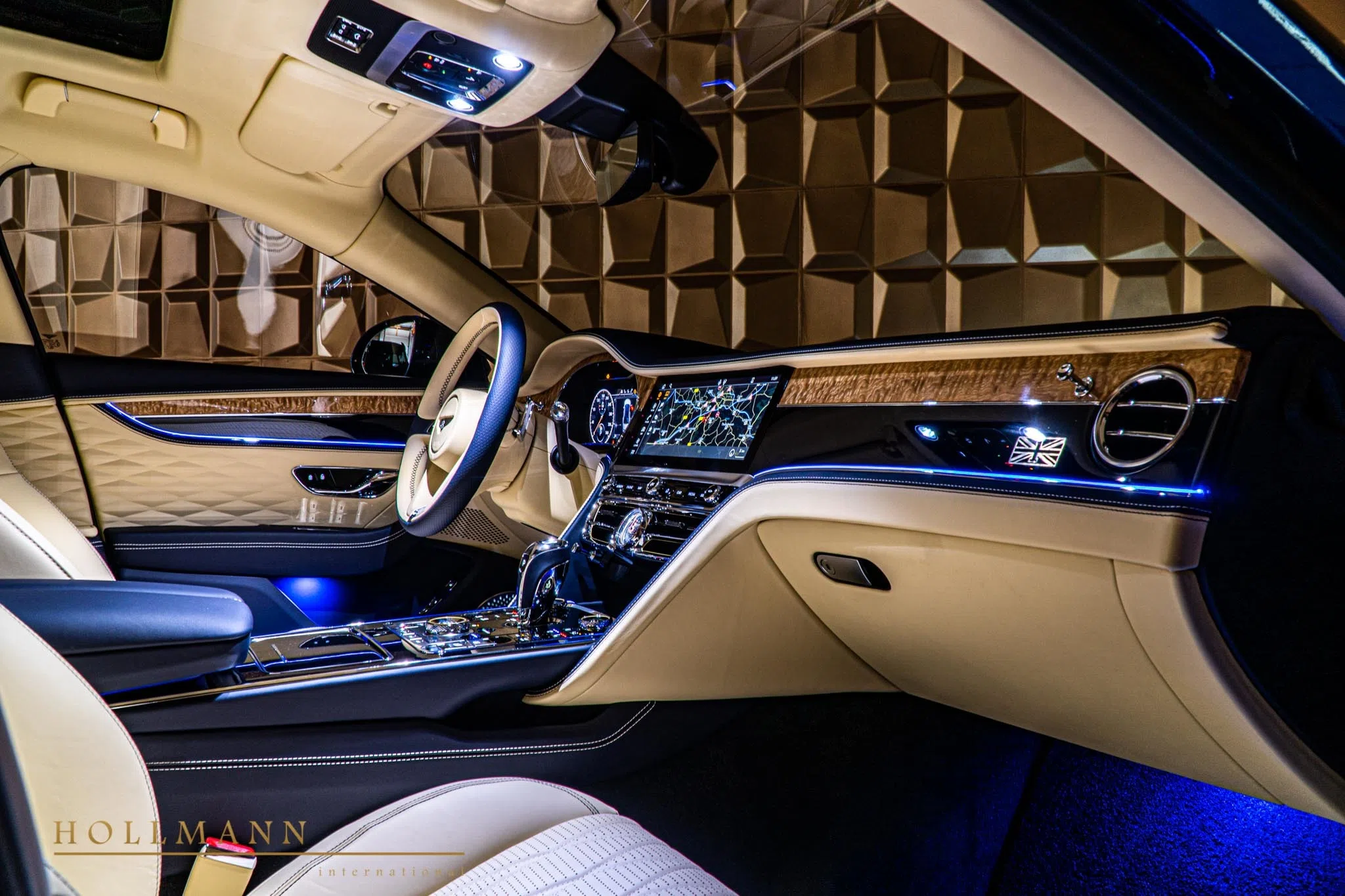 2020 Bentley Flying Spur FIRST EDITION interior, Magnolia