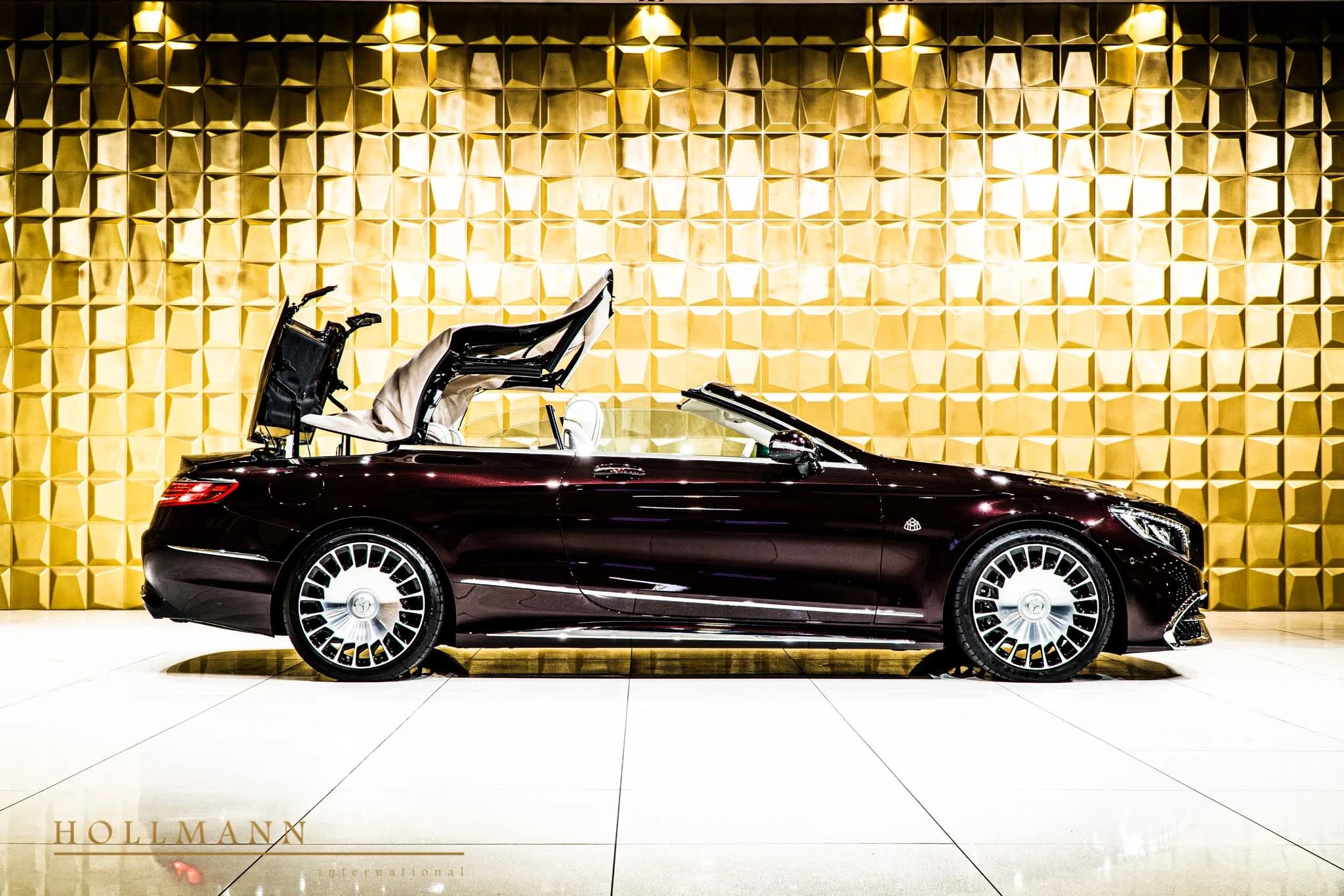 2018 Mercedes-Maybach S 650 Cabriolet 1 of 300
