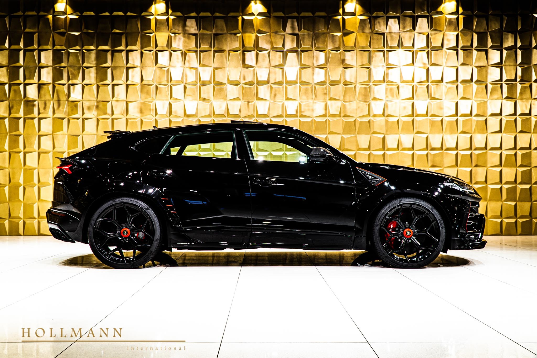 2020 Lamborghini Urus by NOVITEC