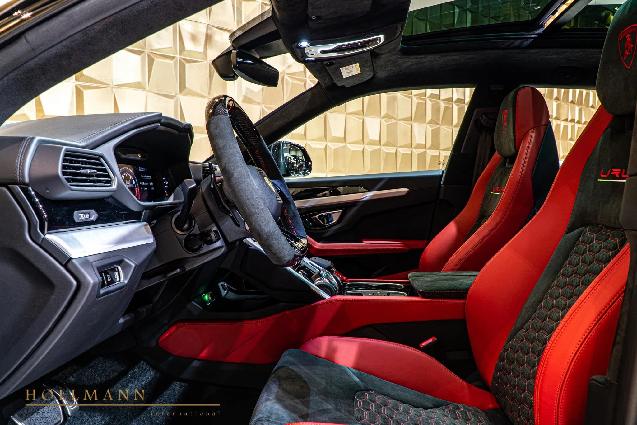 2020 Lamborghini Urus by NOVITEC interior, Leather Red with Alcantara Black