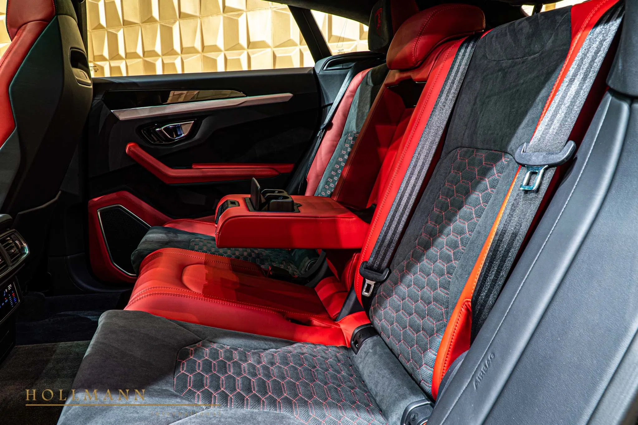 2020 Lamborghini Urus by NOVITEC interior, seats, Leather Red with Alcantara Black