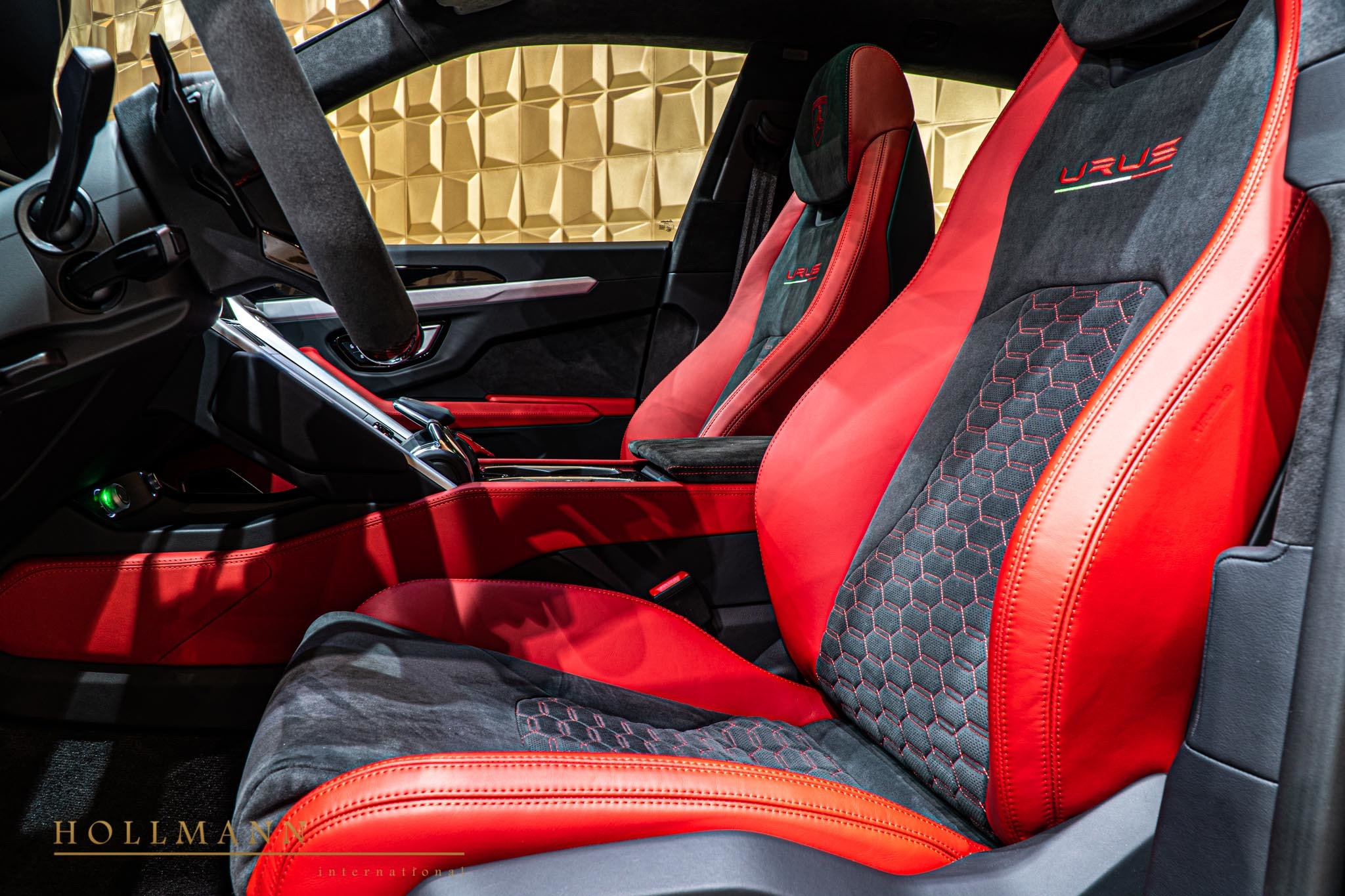 2020 Lamborghini Urus by NOVITEC, 17/20