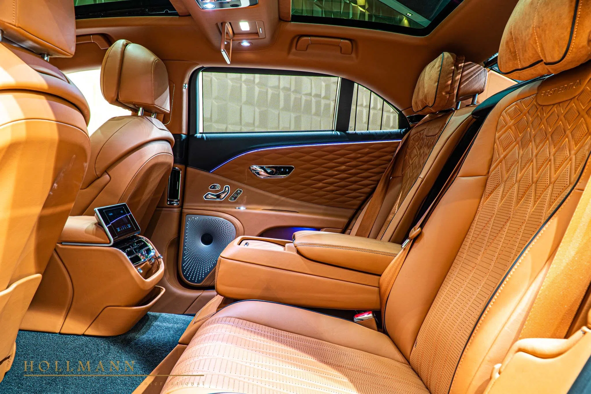 2020 Bentley Flying Spur FIRST EDITION interior, seats, Linen and Cricket Ball