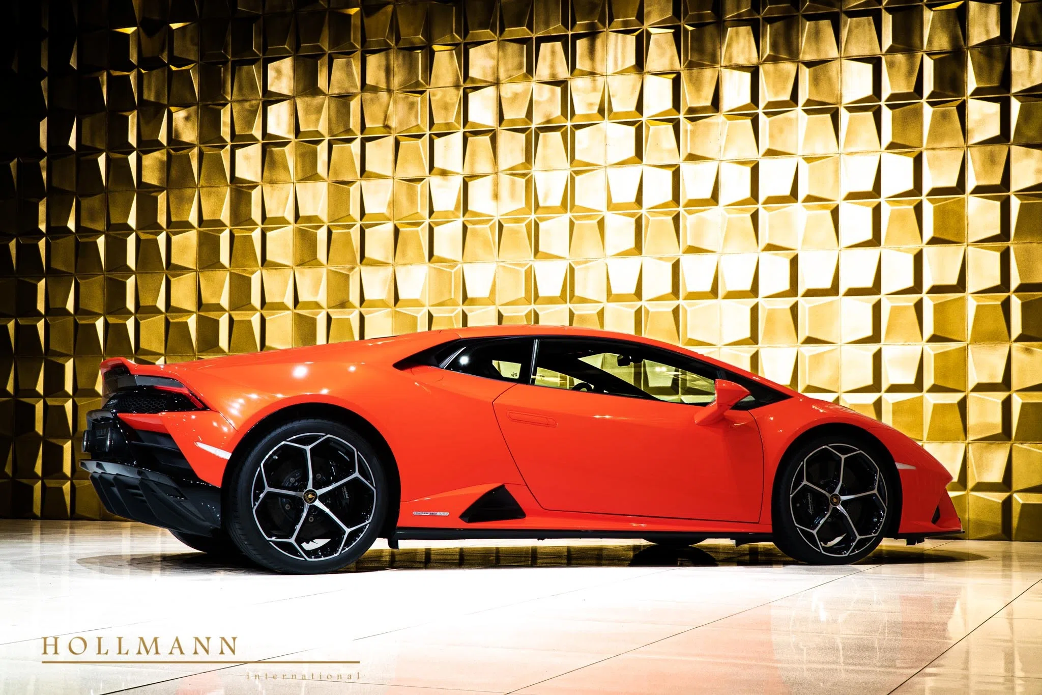 2020 Lamborghini Huracán EVO for sale, exterior, Arancio Xanto (Orange)