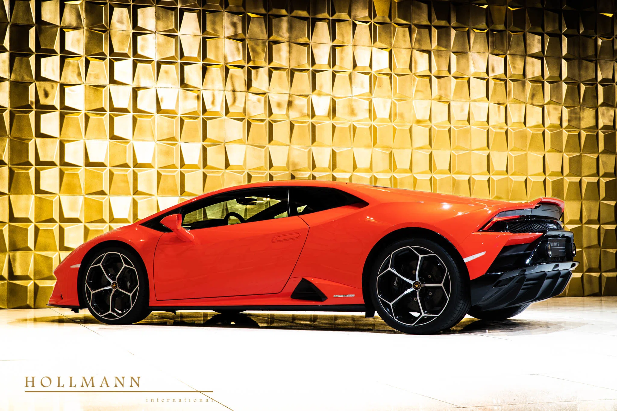 2020 Lamborghini Huracán EVO for sale, exterior, Arancio Xanto (Orange)