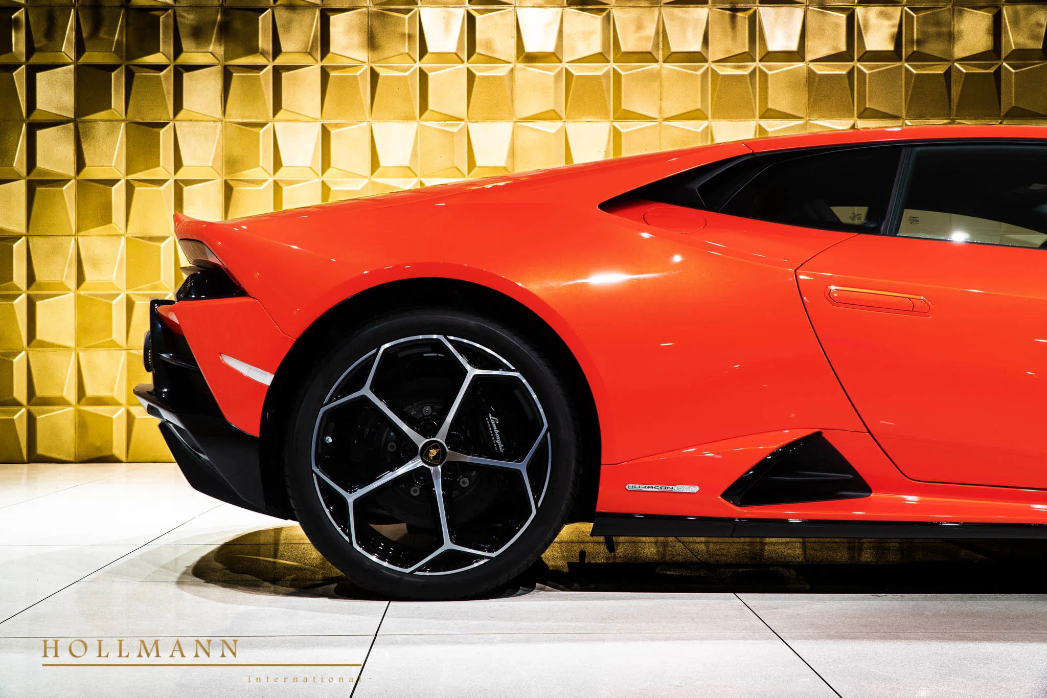 2020 Lamborghini Huracán EVO for sale, exterior, Arancio Xanto (Orange)