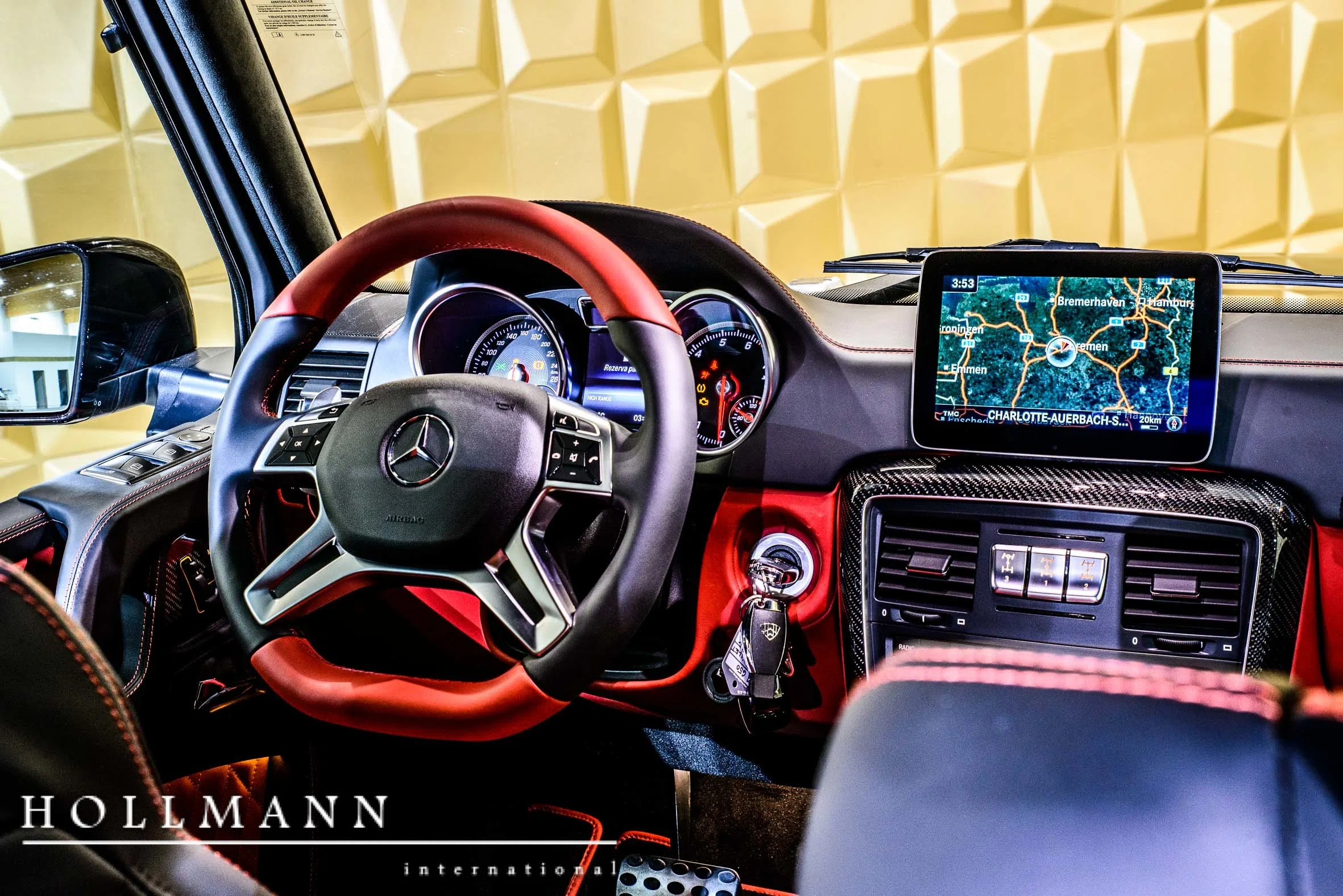 2019 Mercedes-Benz Maybach G 650 Landaulet interior, dashboard, Exlusive Leather Classic Red