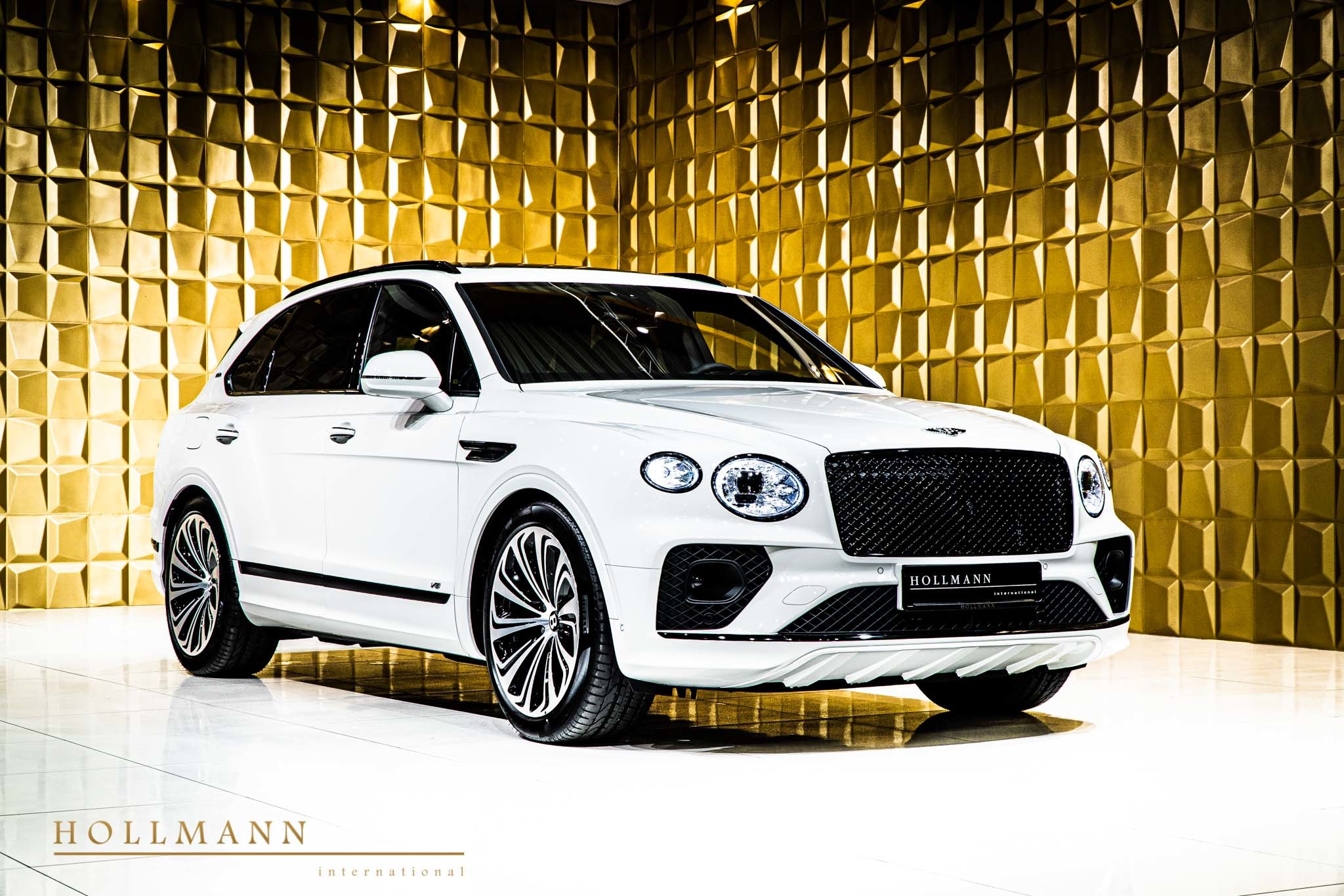 2021 BENTLEY BENTAYGA V8, 20/20