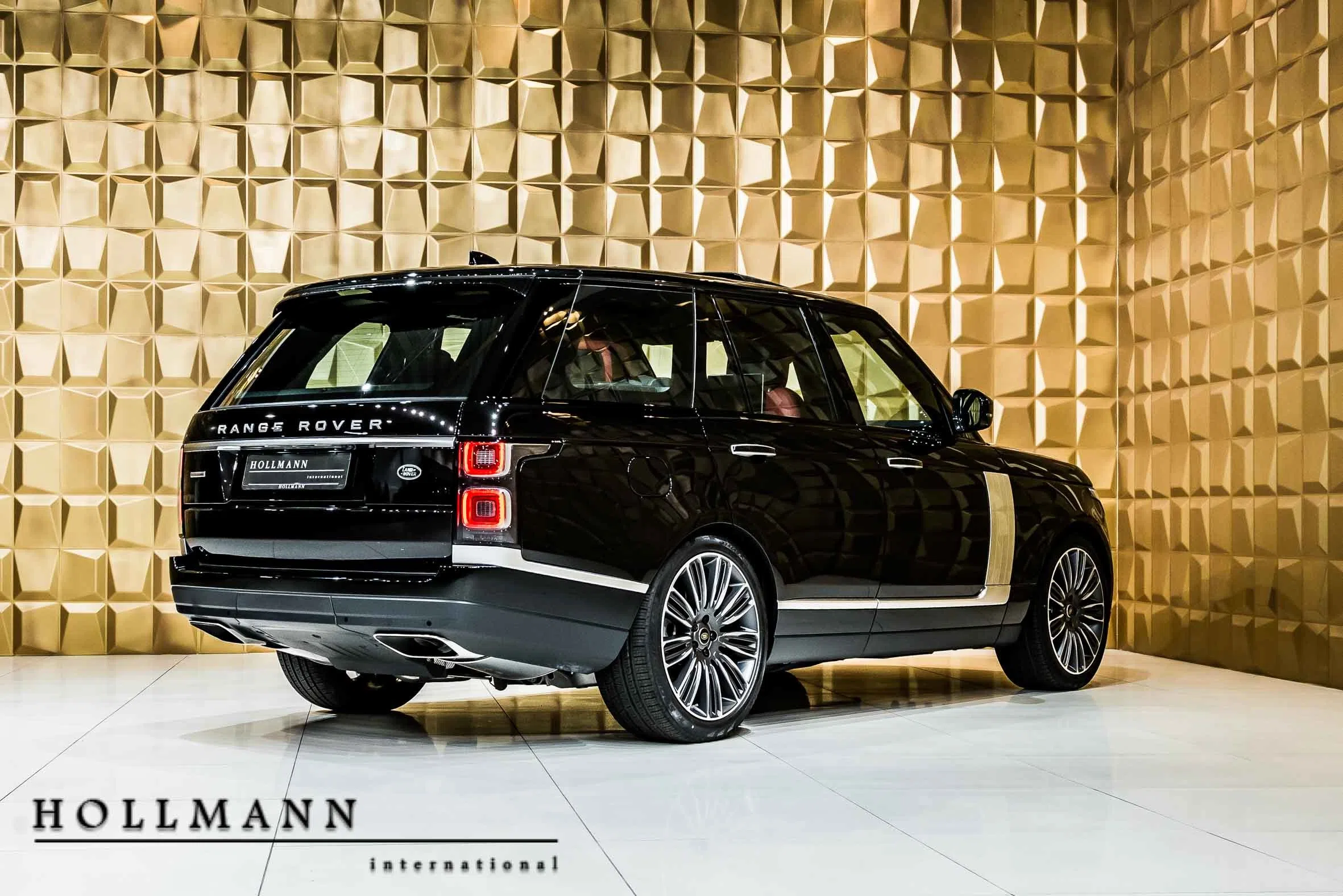 2020 RANGE ROVER 5.0 SCV8 Autobiography SWB for sale, exterior, Santorini Black
