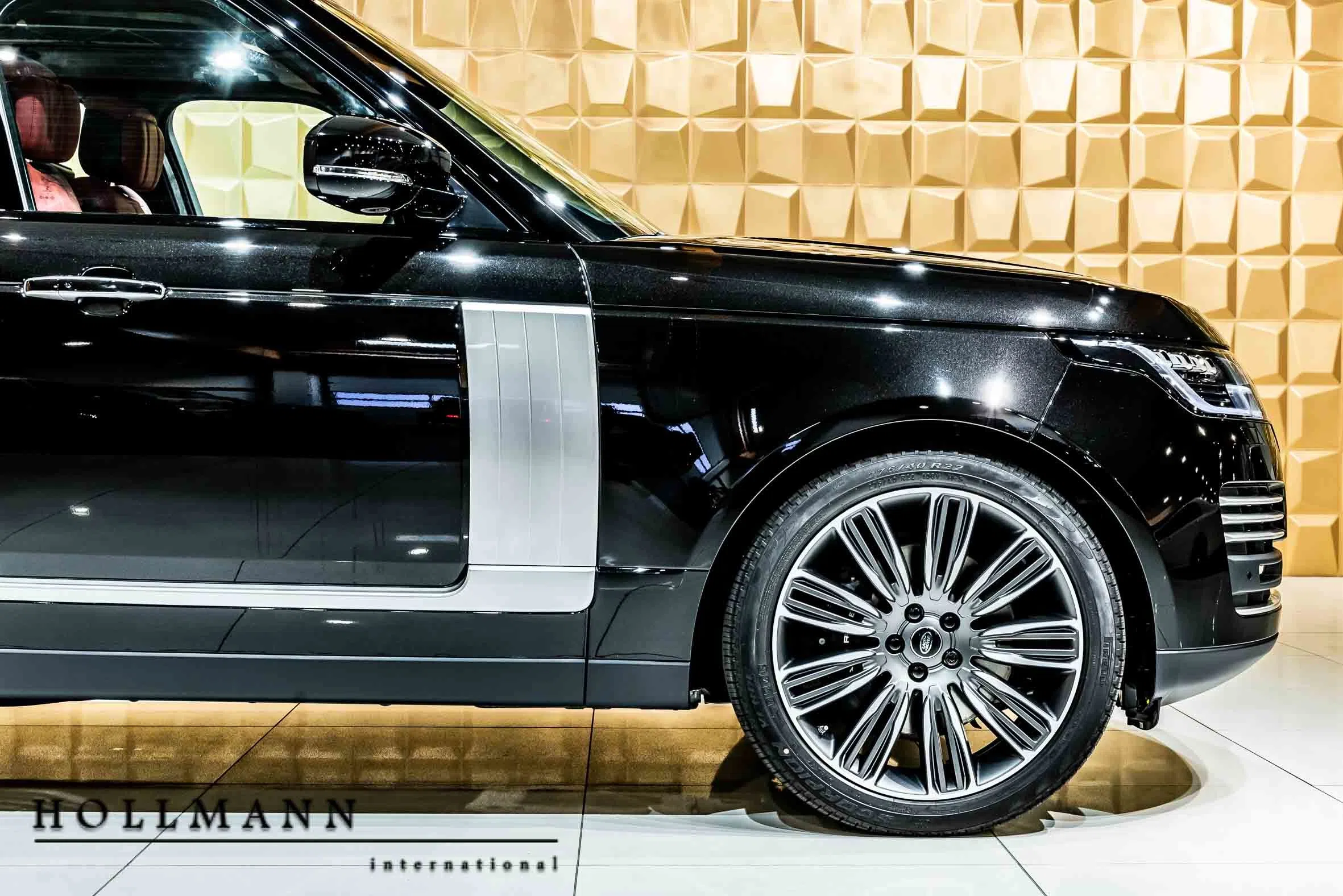 2020 RANGE ROVER 5.0 SCV8 Autobiography SWB for sale, exterior, Santorini Black