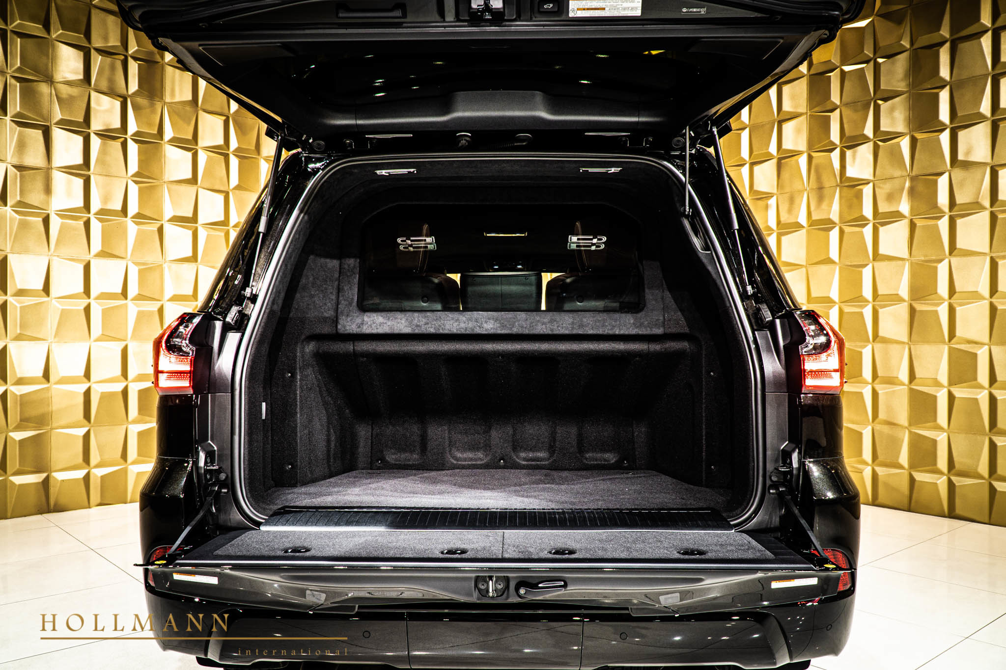 2021 LEXUS LX 570 ARMOURED B6/VR8, 9/21