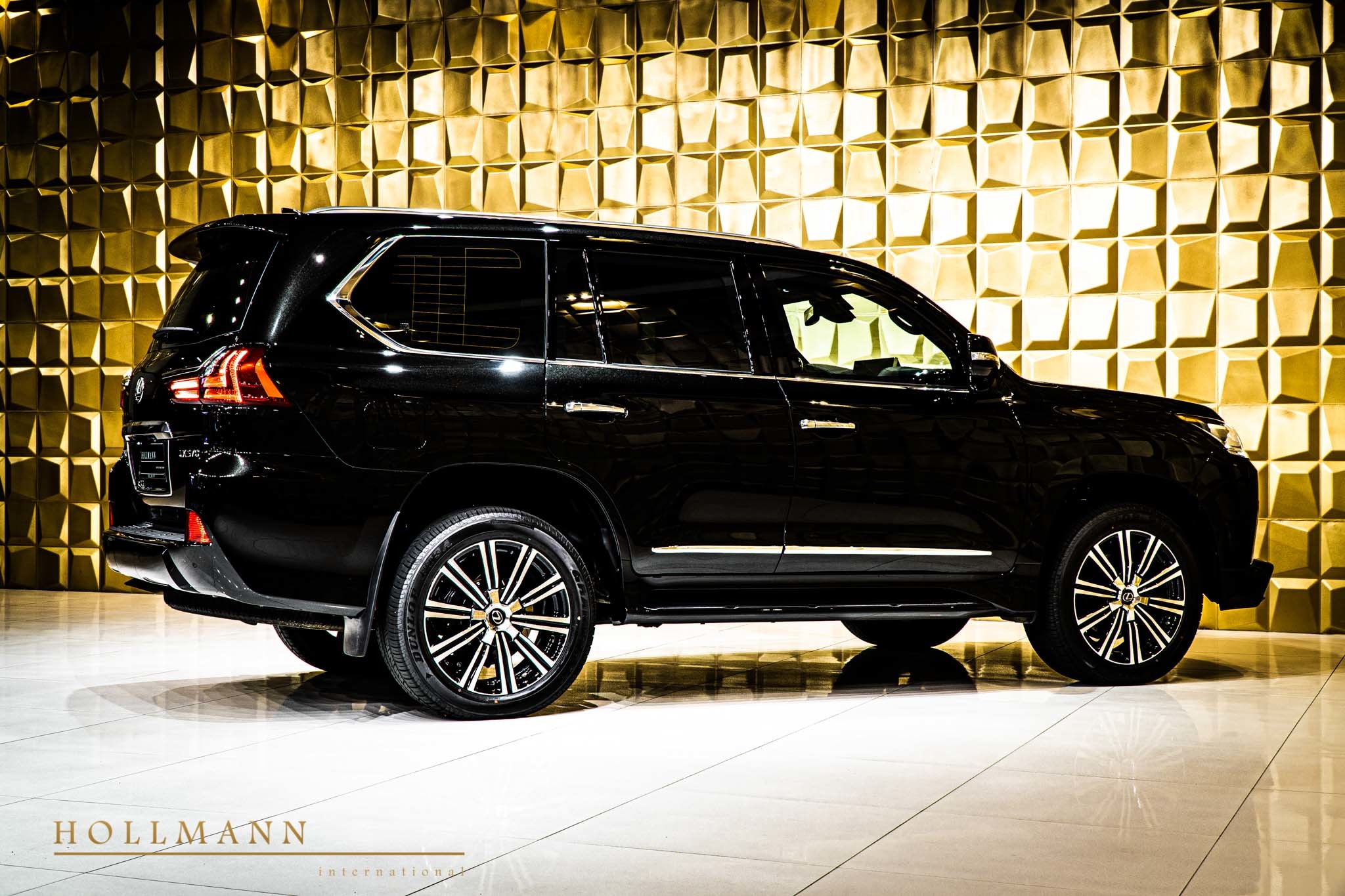 2021 LEXUS LX 570 ARMOURED B6/VR8, 10/21