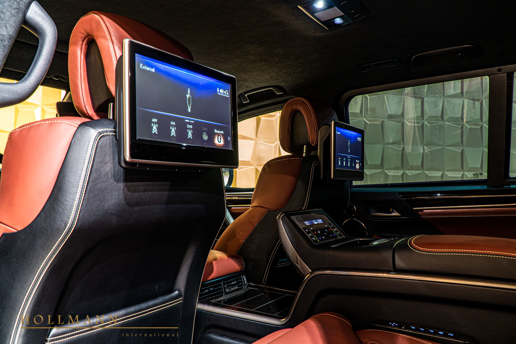 2021 LEXUS LX 570 ARMOURED B6/VR8, 14/21