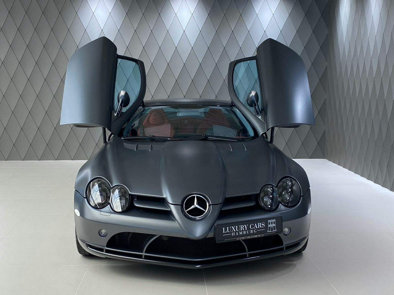 2006 Mercedes-Benz SLR Coupe, 2/18