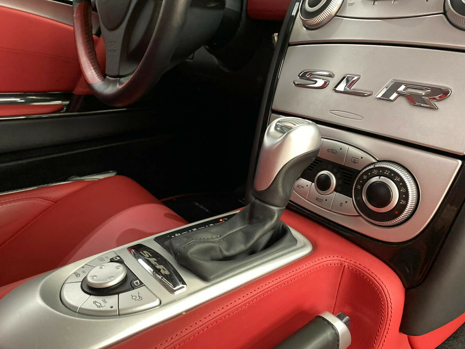 2006 Mercedes-Benz SLR Coupe, 13/18