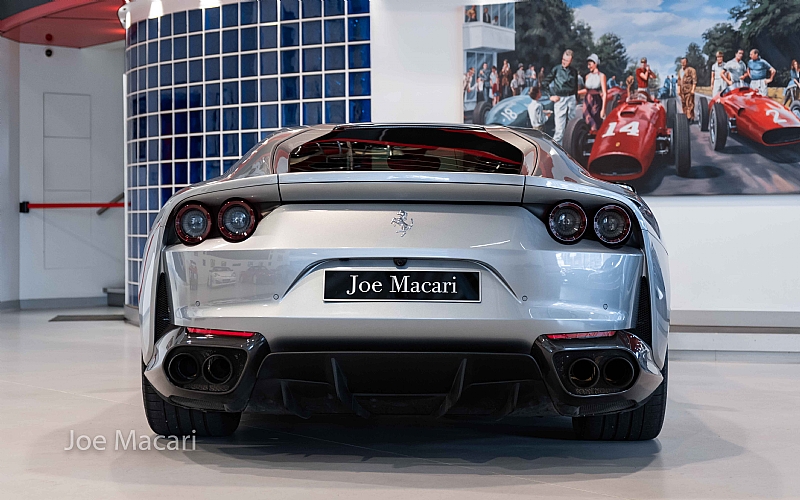 2019 Ferrari 812 Superfast, 4/18