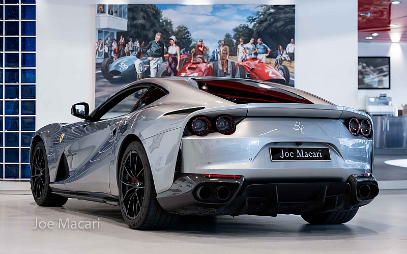 2019 Ferrari 812 Superfast, 5/18