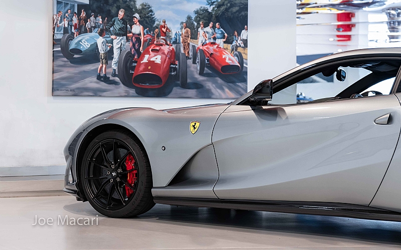 2019 Ferrari 812 Superfast, 6/18