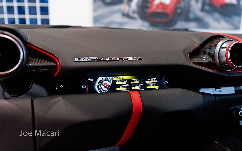 2019 Ferrari 812 Superfast, 16/18