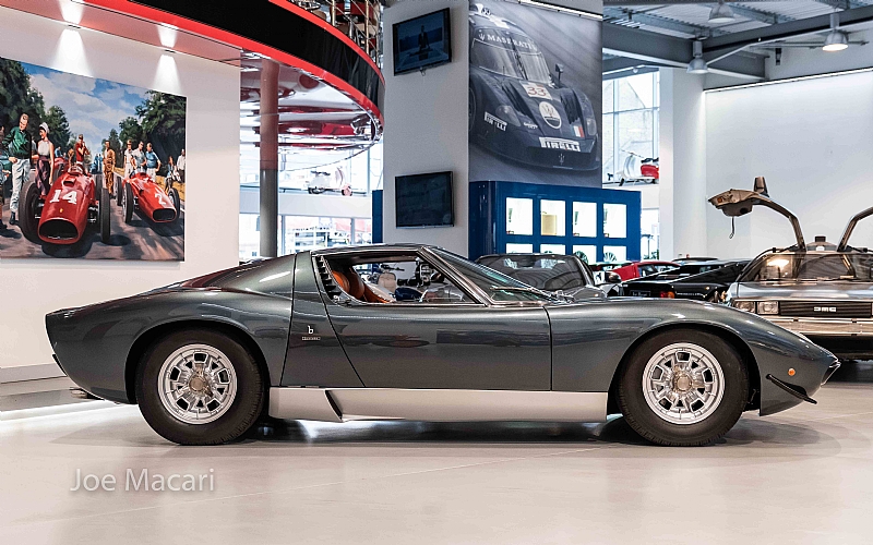 1972 Lamborghini Miura SV, 2/15