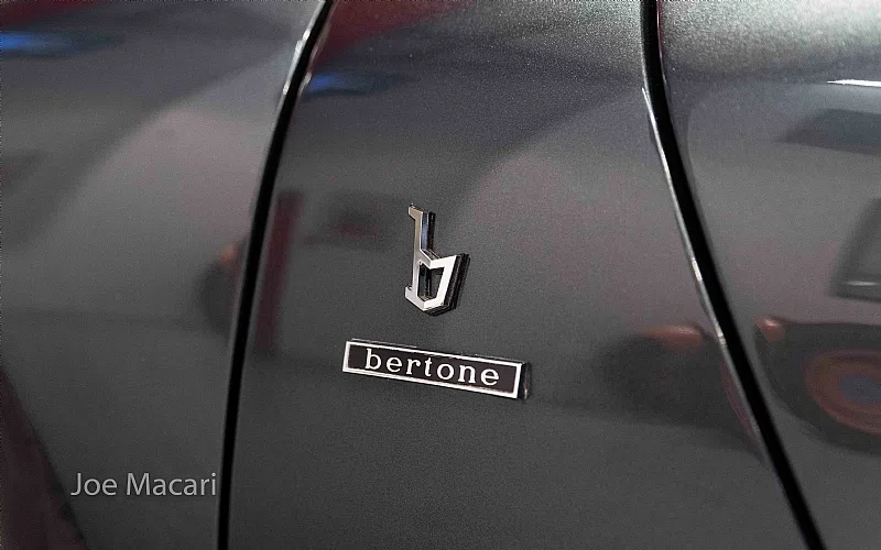 1972 Lamborghini Miura SV, detail