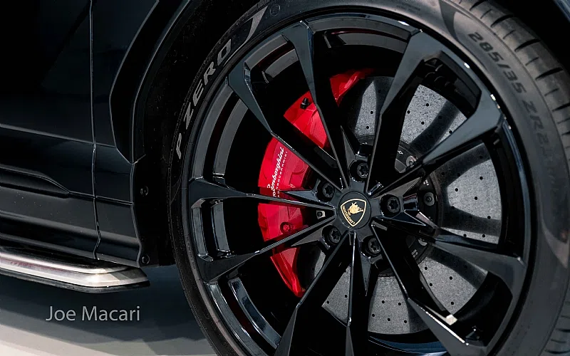 2019 Lamborghini Urus wheel