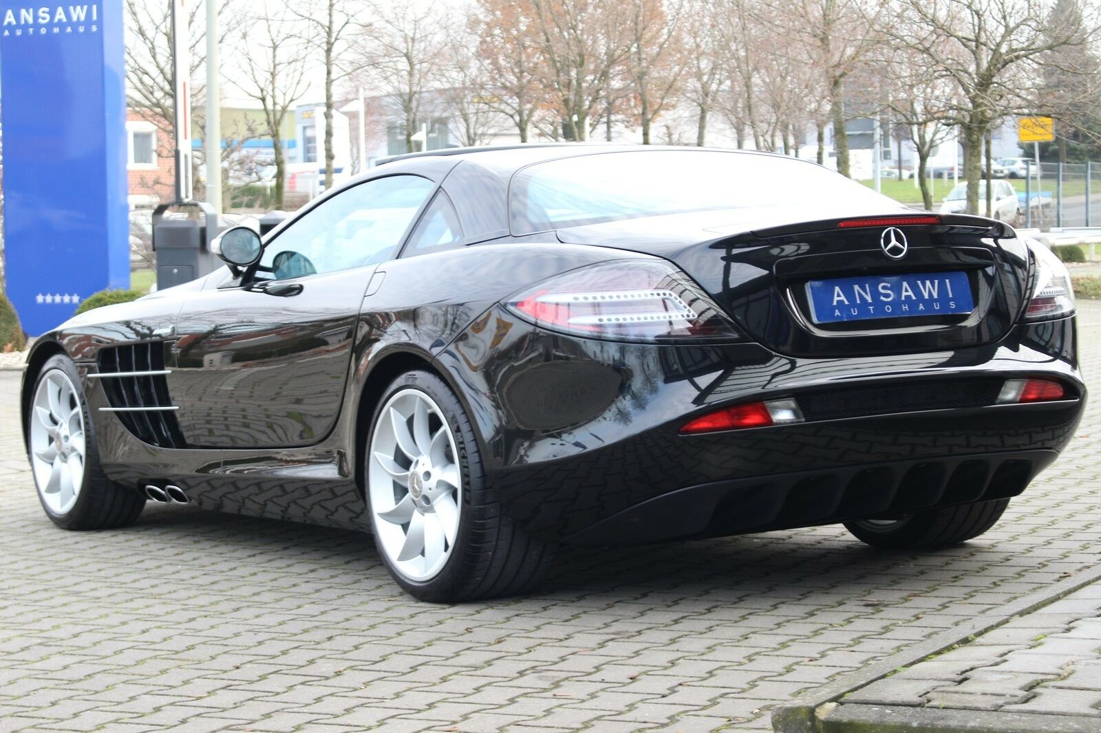 2010 Mercedes-Benz SLR McLaren Coupé, 2/20
