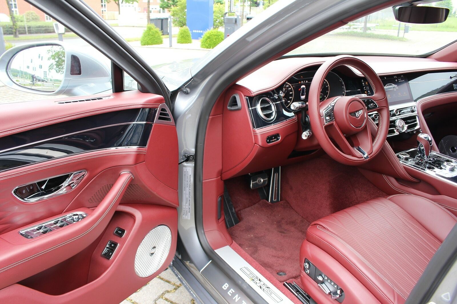 2020 Bentley Flying Spur W12 First Edition, 6/20