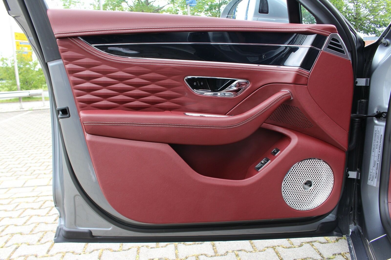 2020 Bentley Flying Spur W12 First Edition, 11/20